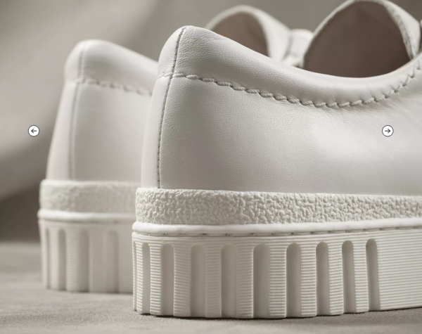 SNEAKERS IN PELLE MAYHILL WALK CLARKS DONNA - immagine 4