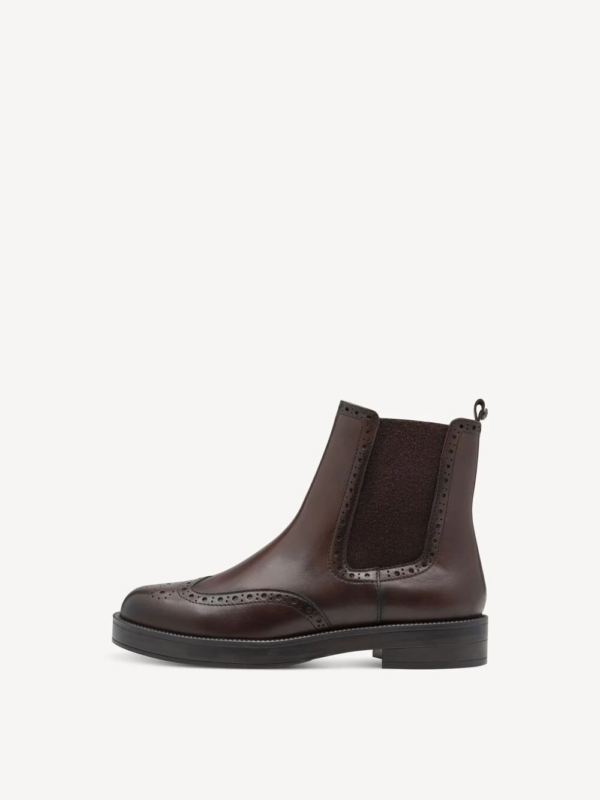 CHELSEA CON ELASTICI LATERALE E DETTAGLI BROGUE TAMARIS