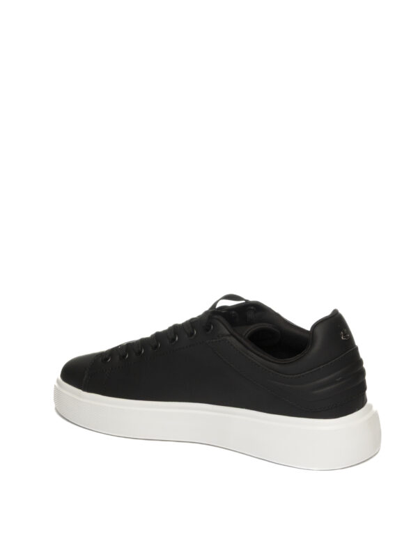 SNEAKERS STRINGATA IN PELLE PIQUADRO - immagine 10